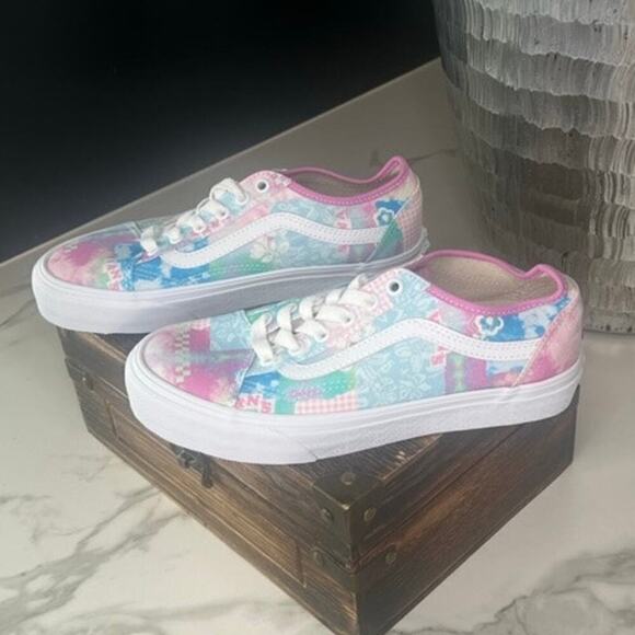 Vans Old Skool Tapered VR3 Sneakers in Light Pink - Picture 2 of 9